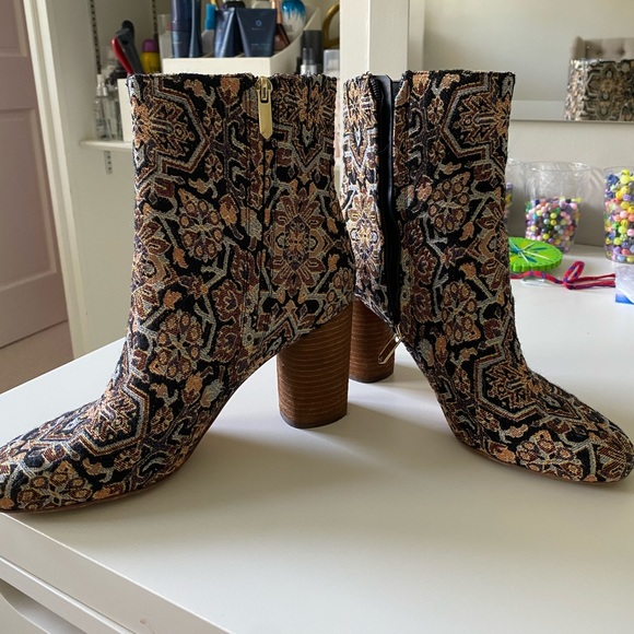 Sam Edelman Patterned Booties Size 8.5 - Picture 2 of 6
